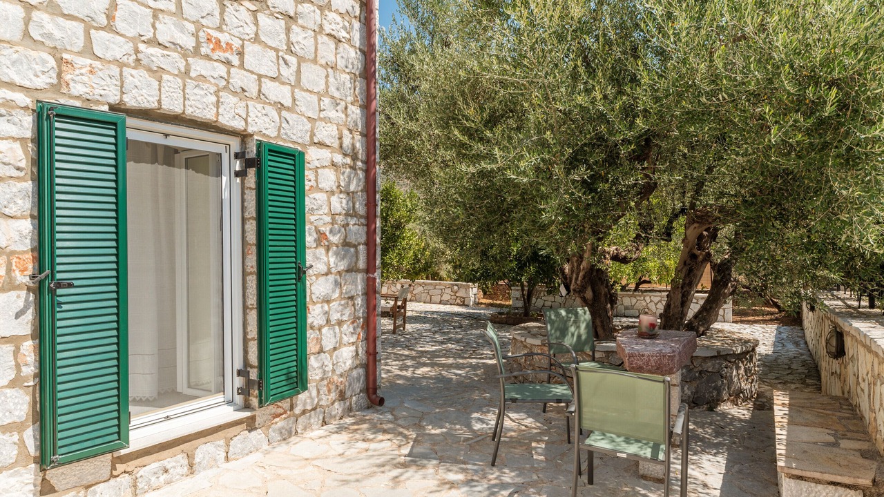 Photo of Outdoor in East Mani