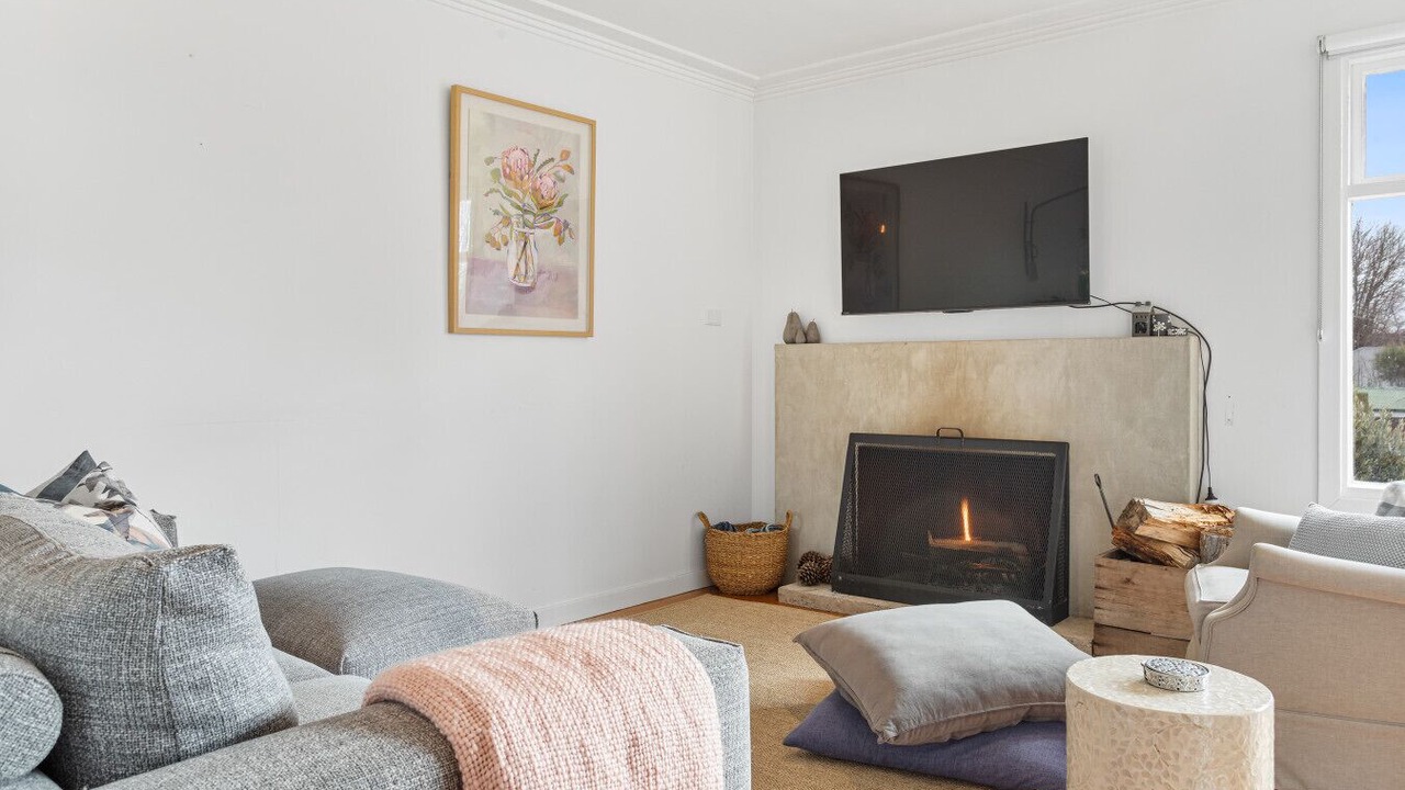 Photo of Livingroom in Newstead