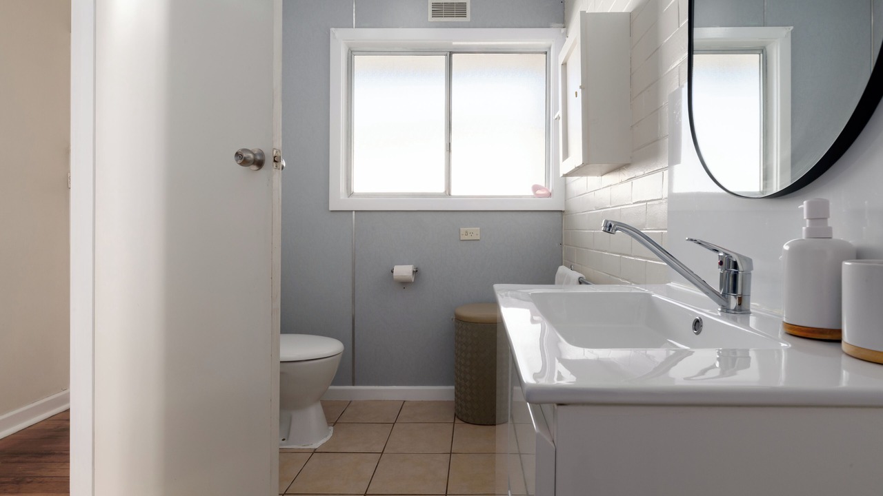 Photo of Bathroom in Low Head
