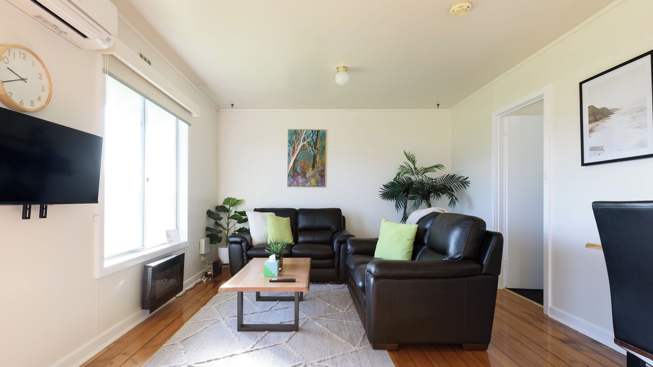 Photo of Livingroom in Low Head
