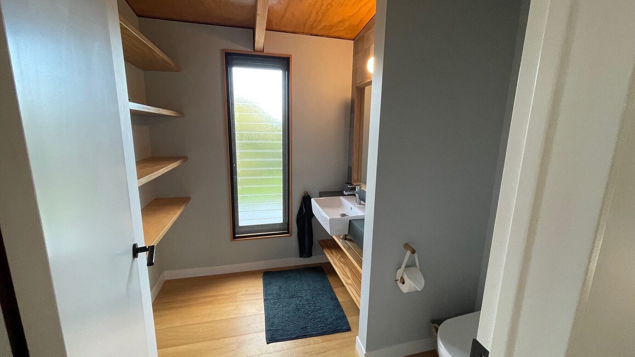 Photo of Bathroom in Matapouri