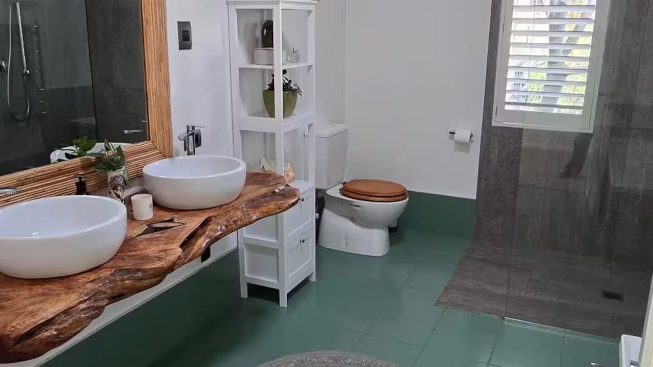 Photo of Bathroom in Ashwick Flat