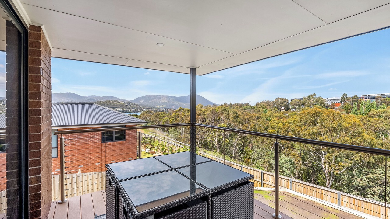 Photo of Patio Balcony in Austins Ferry