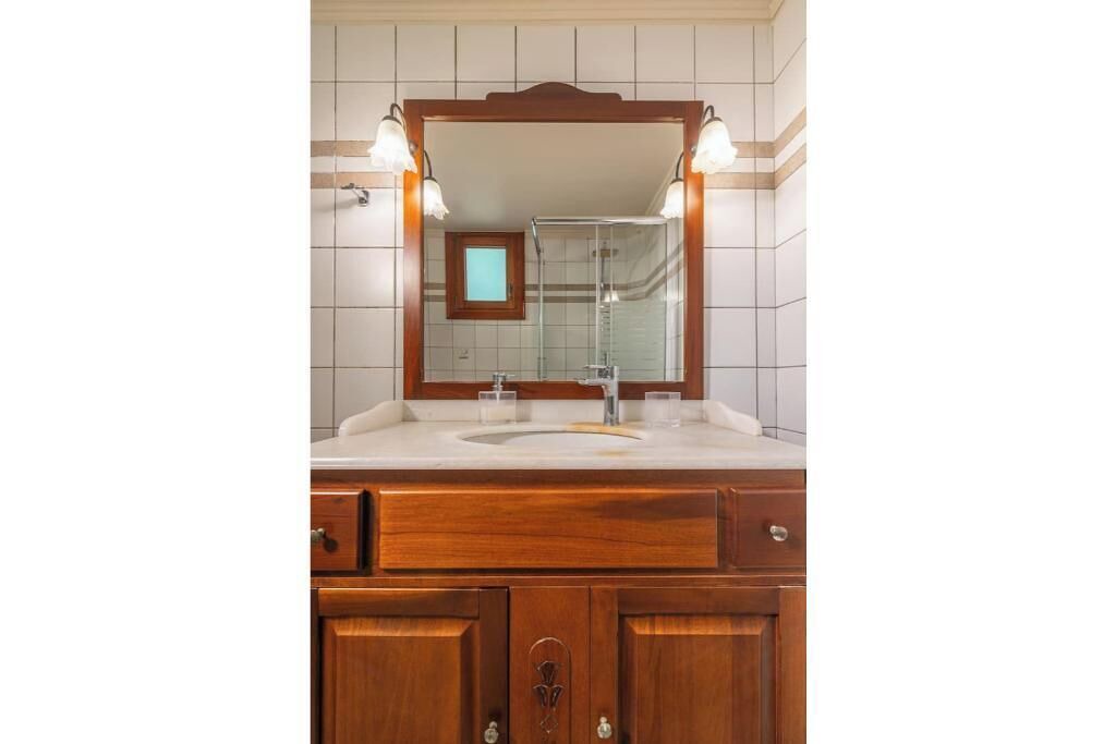 Photo of Bathroom in Rodhia
