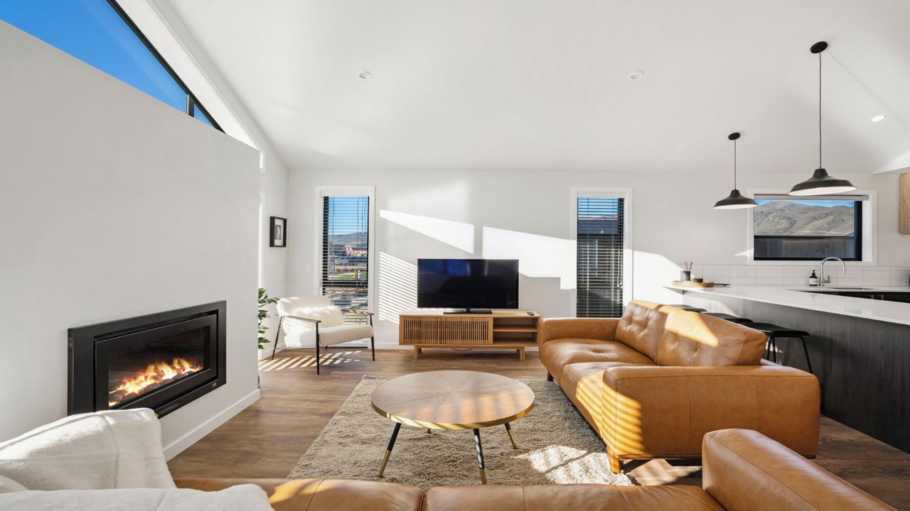 Photo of Livingroom in Lowburn