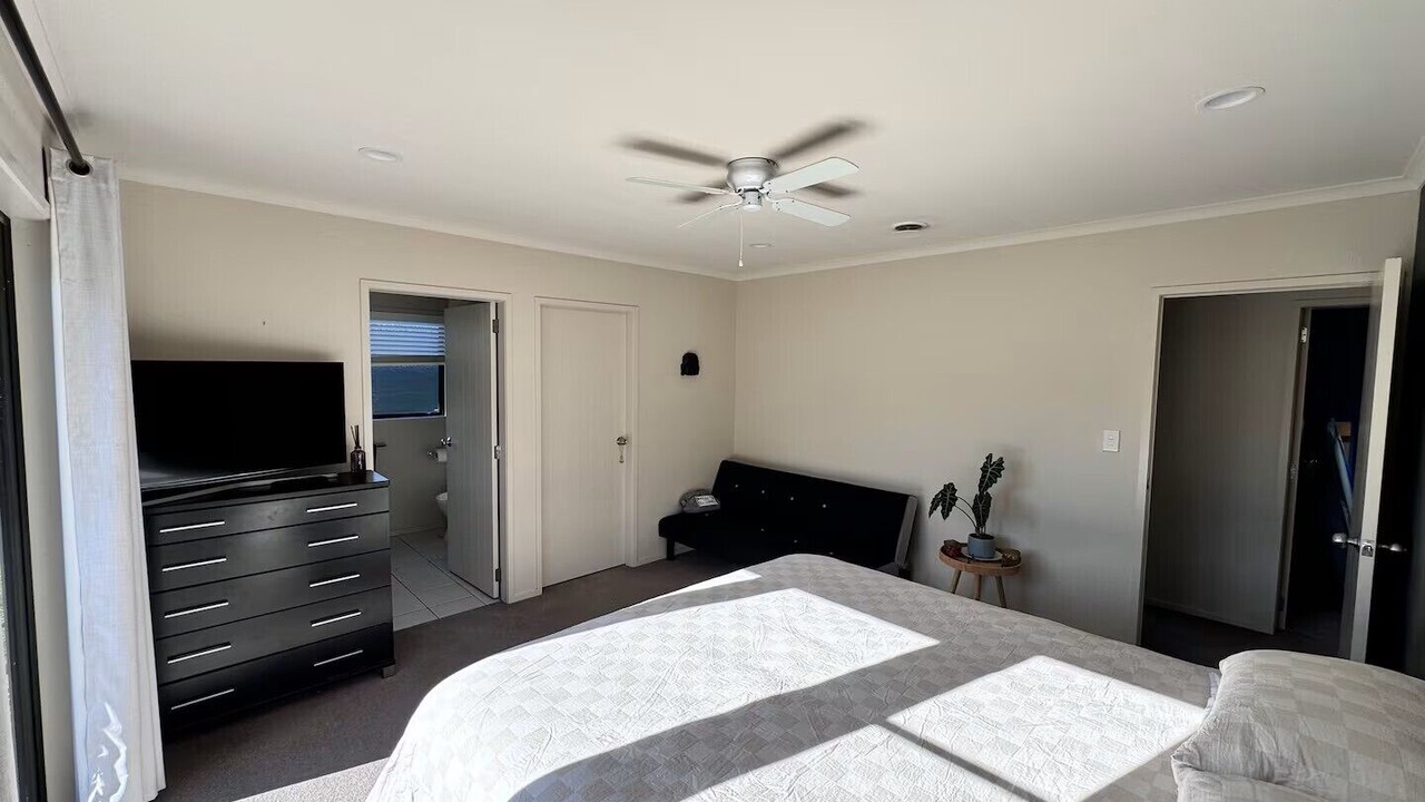 Photo of Bedroom in Ohope