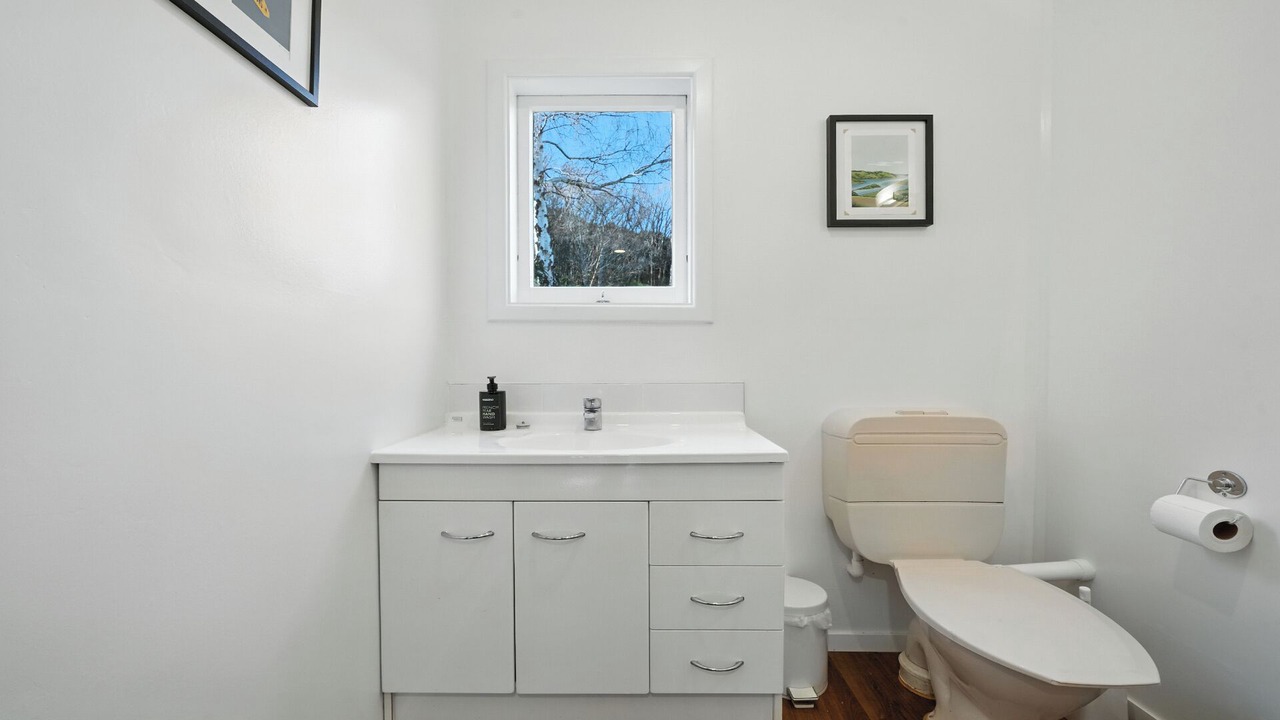 Photo of Bathroom in Duvauchelle