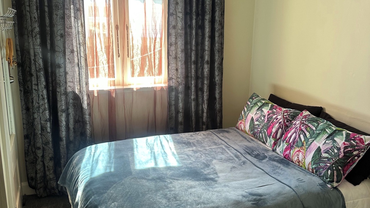 Photo of Bedroom in Palmerston North