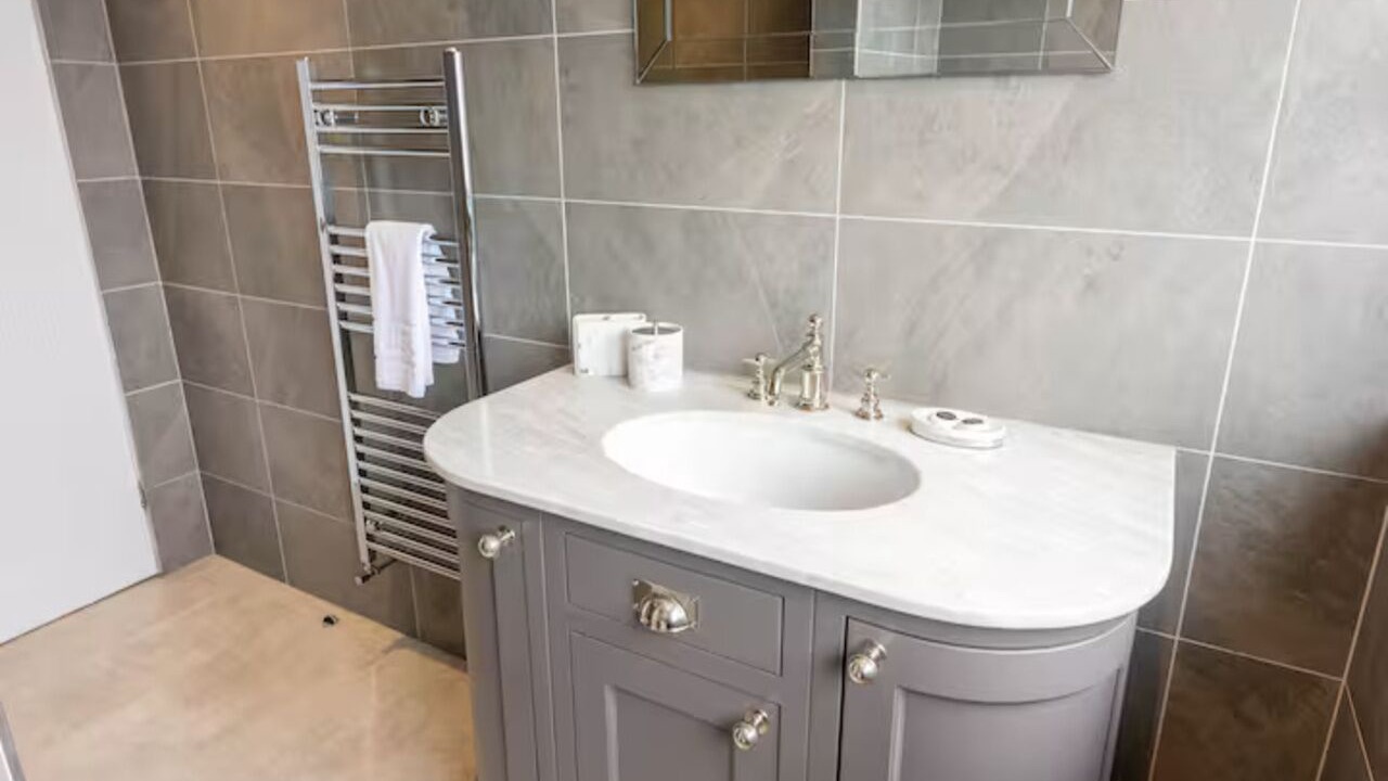 Photo of Bathroom in Giffnock