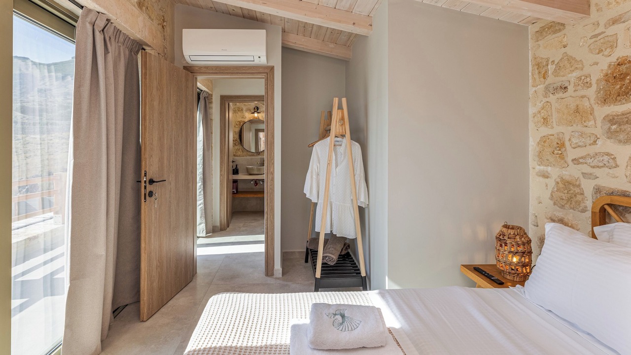 Photo of Bedroom in Minoa Pediada