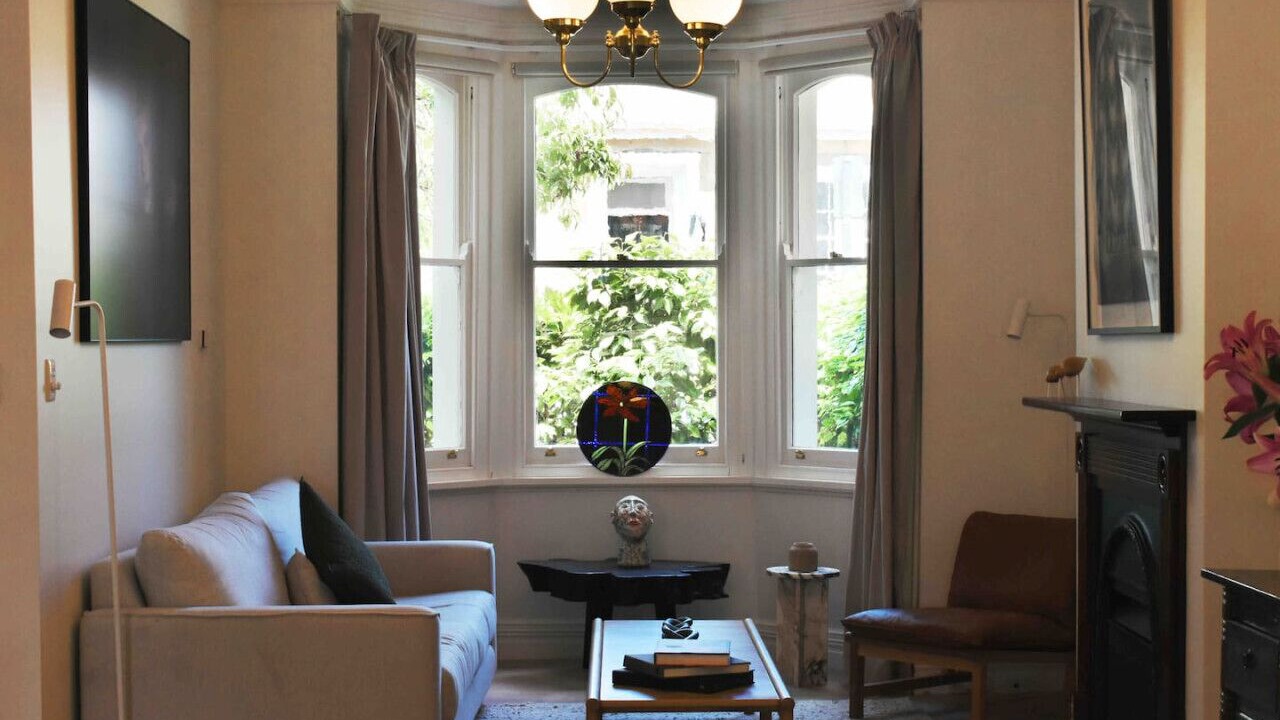 Photo of Livingroom in Battery Point