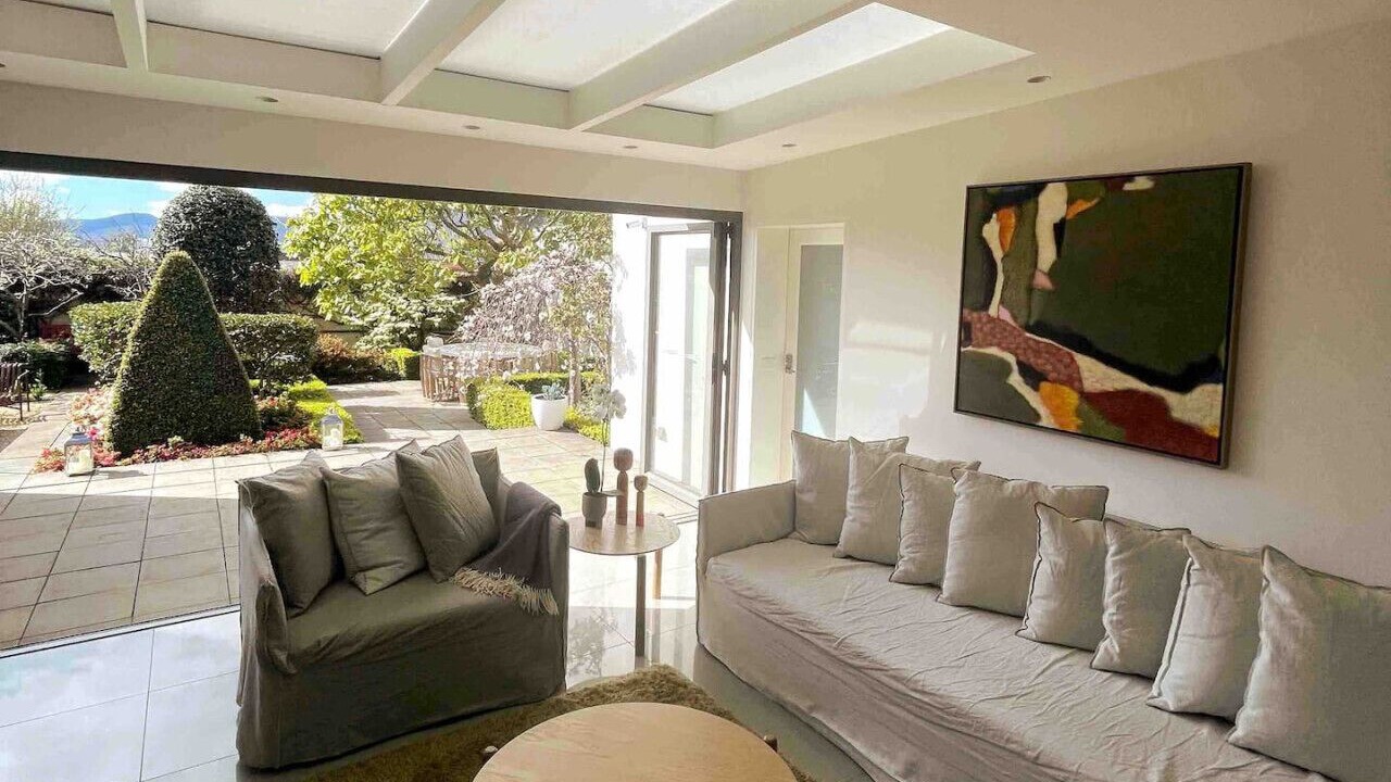 Photo of Livingroom in Battery Point