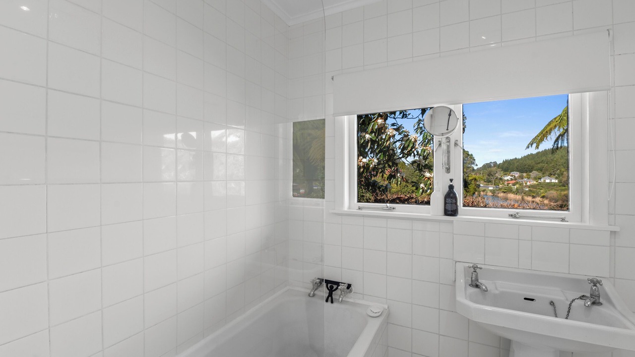 Photo of Bathroom in Okere Falls