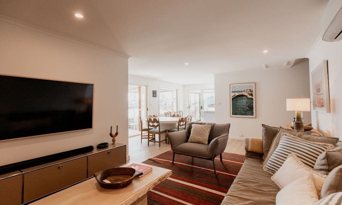 Photo of Livingroom in Opossum Bay