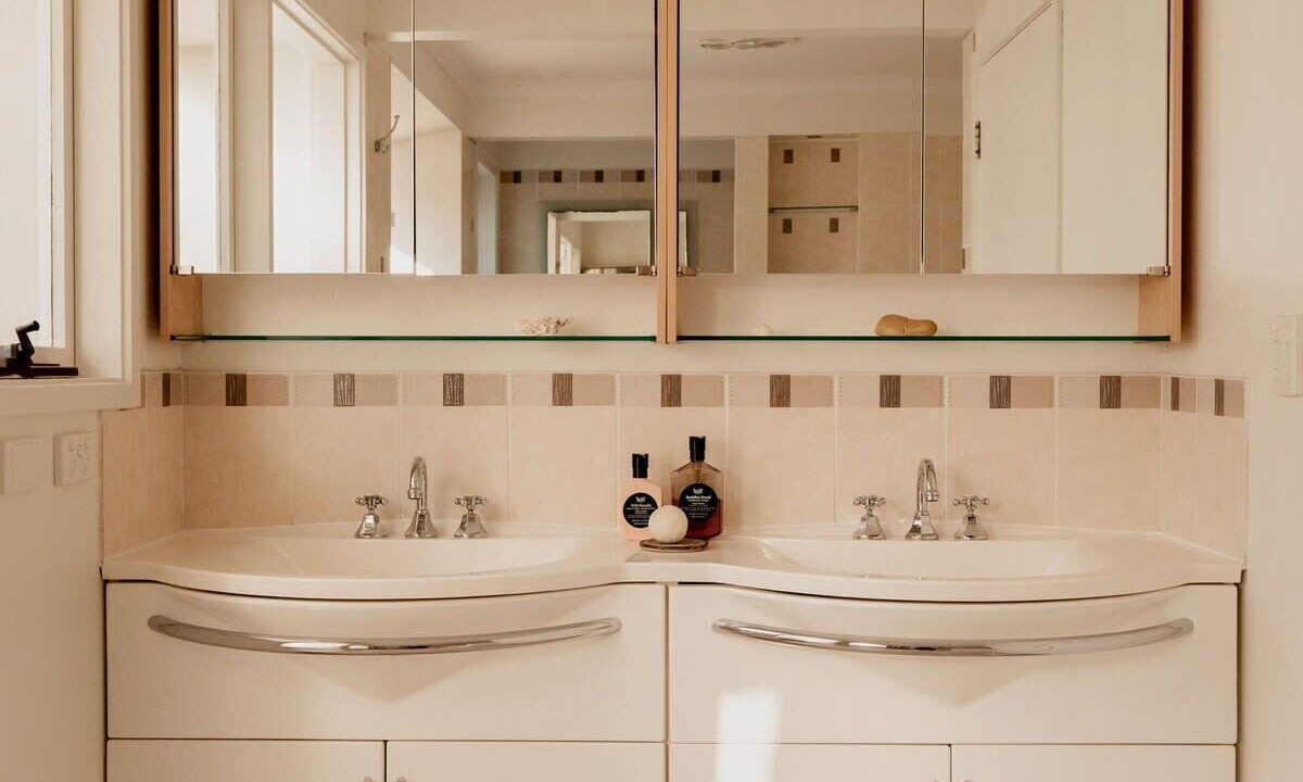 Photo of Bathroom in Opossum Bay