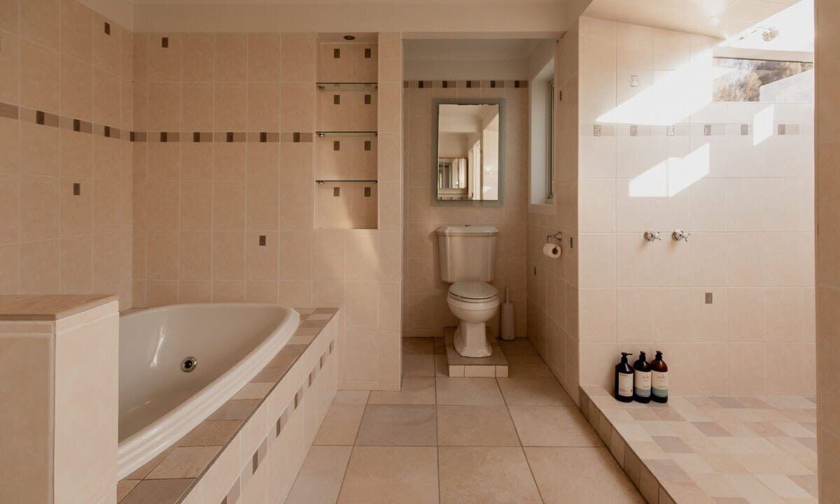 Photo of Bathroom in Opossum Bay