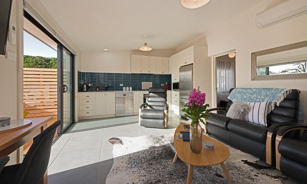 Photo of Livingroom in Battery Point