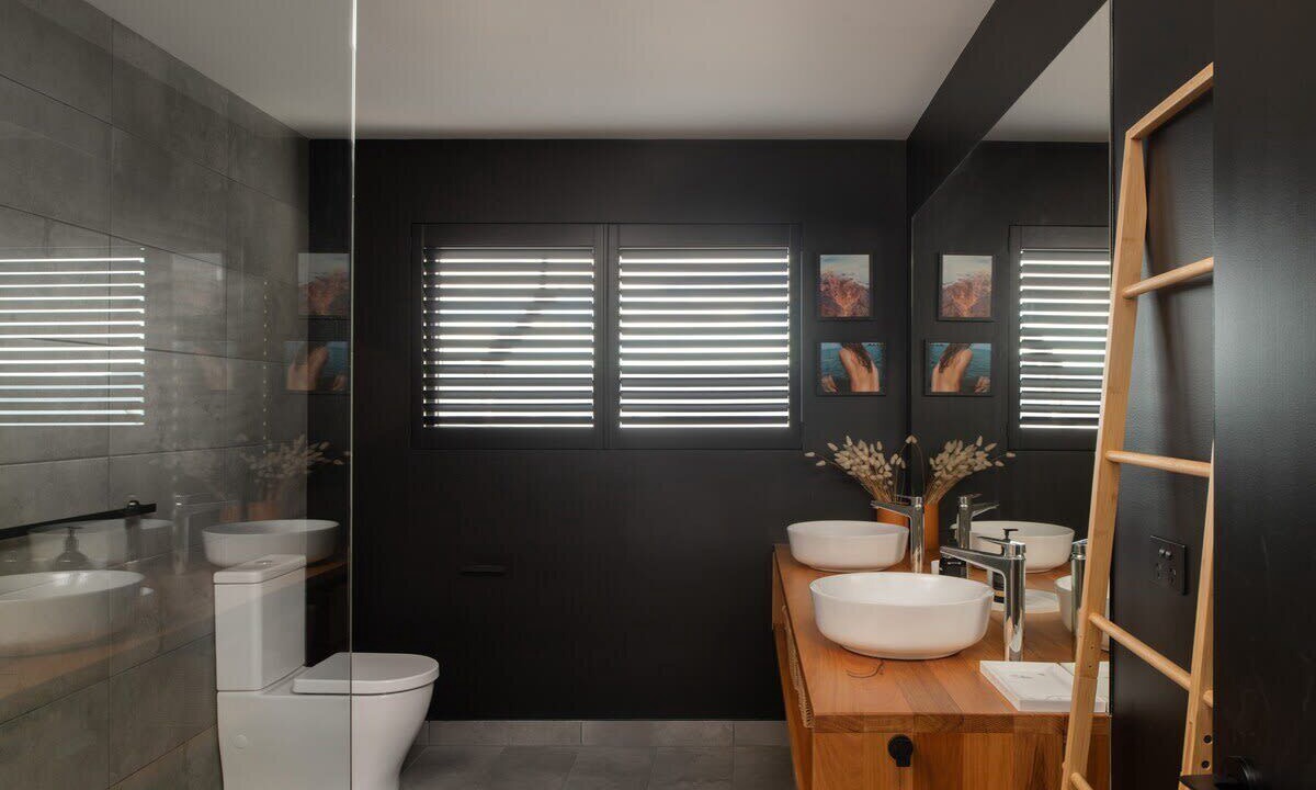 Photo of Bathroom in White Beach