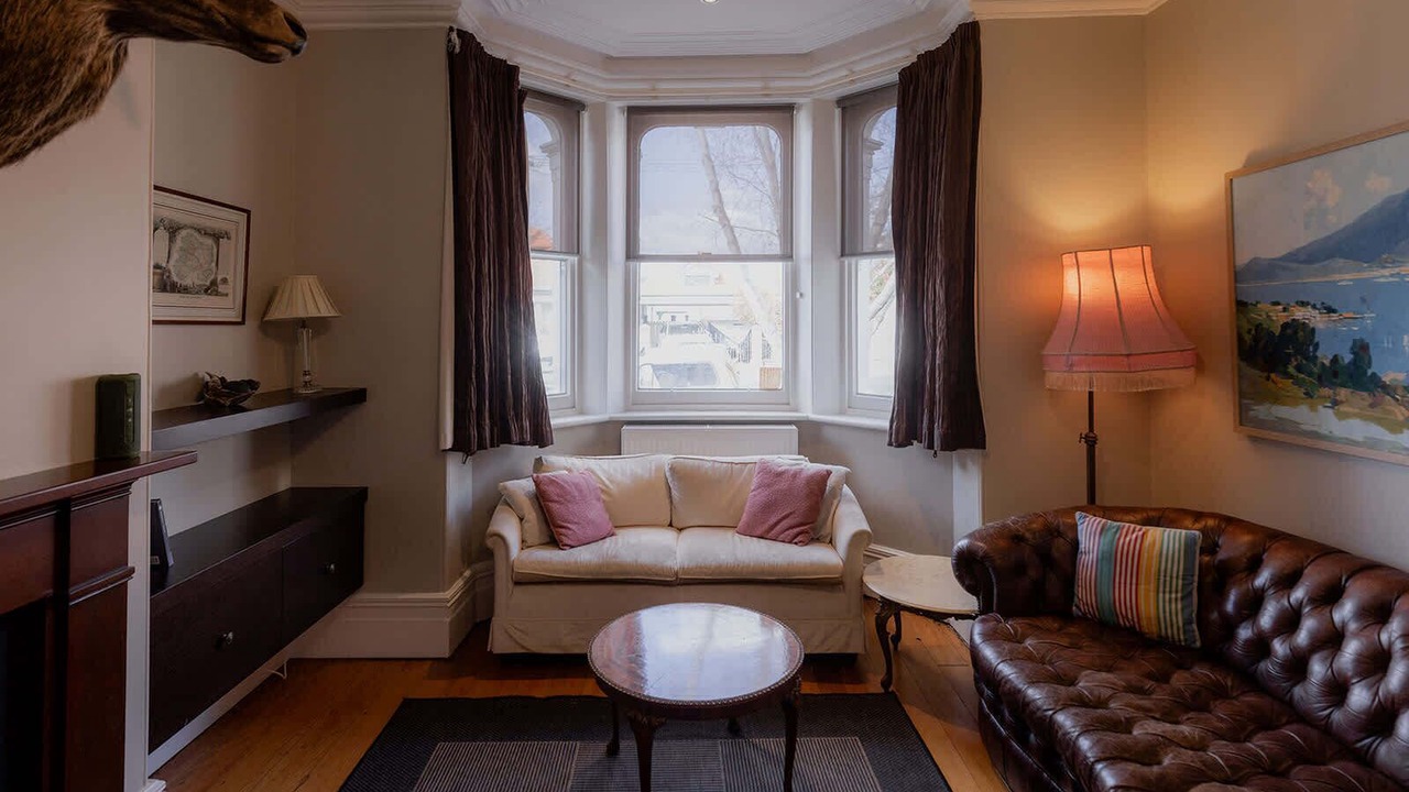 Photo of Livingroom in Battery Point