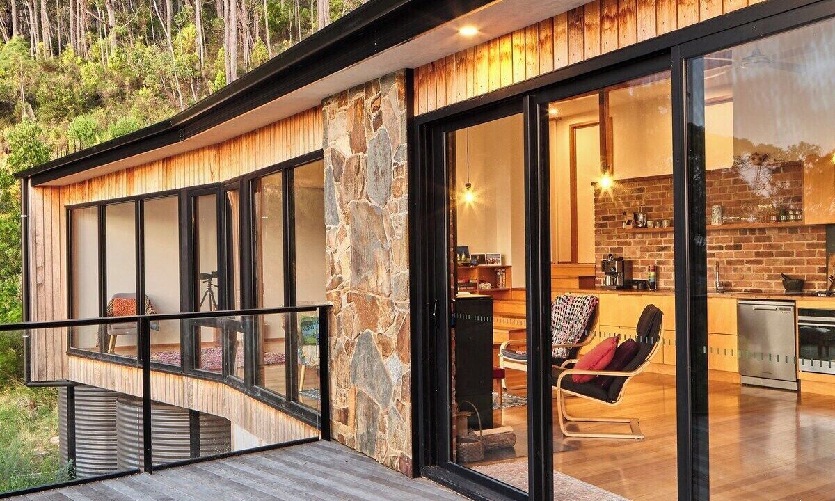 Photo of Patio Balcony in Eaglehawk Neck