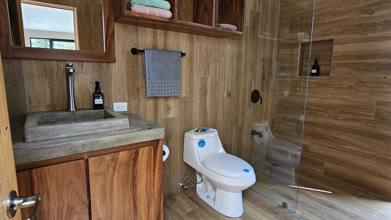 Photo of Bathroom in Pacuare Reserve