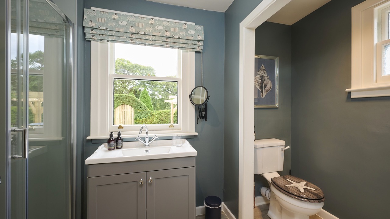 Photo of Bathroom in Lochend