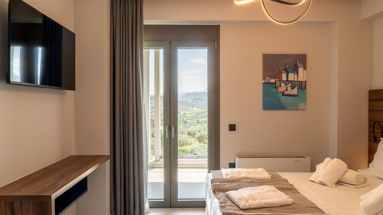 Photo of Bedroom in Athanatoi