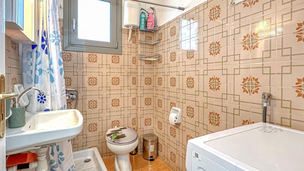 Photo of Bathroom in Paralia