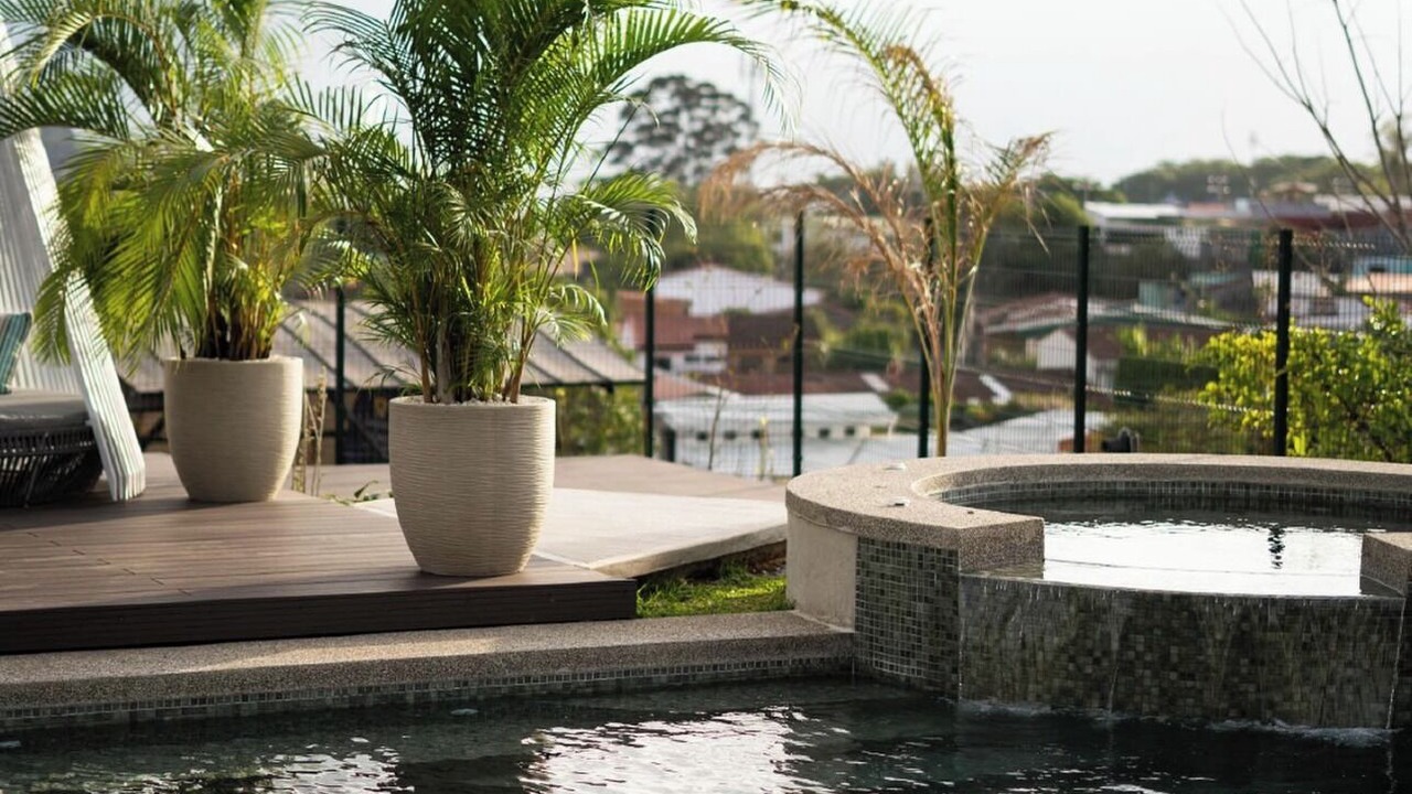 Photo of Outdoor in Roble