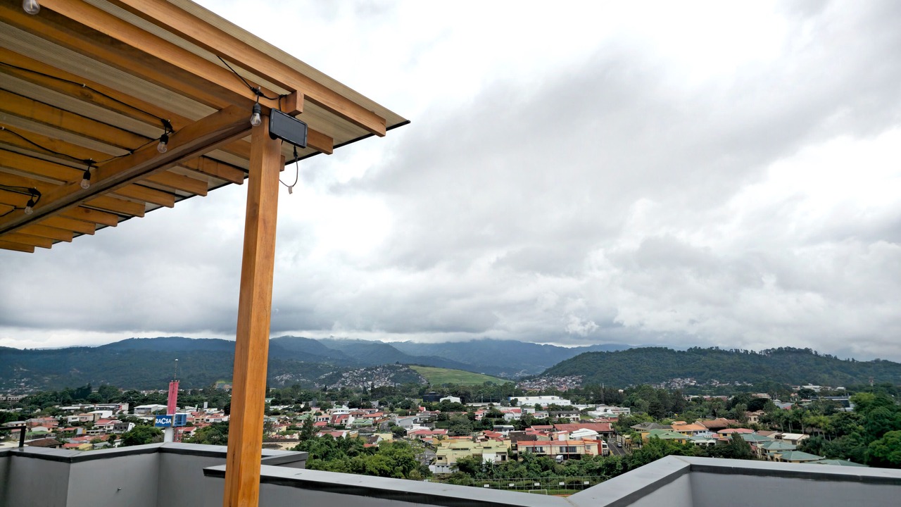 Photo of Outdoor in Roble