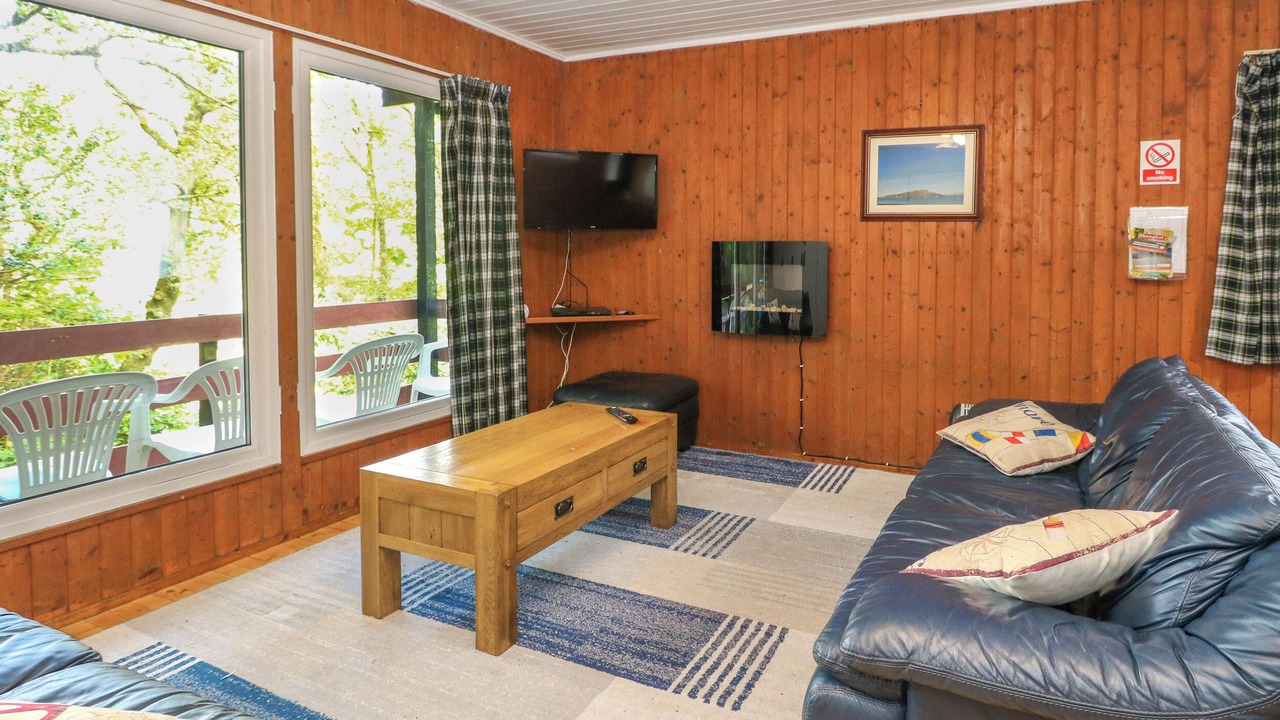Photo of Livingroom in Lamlash