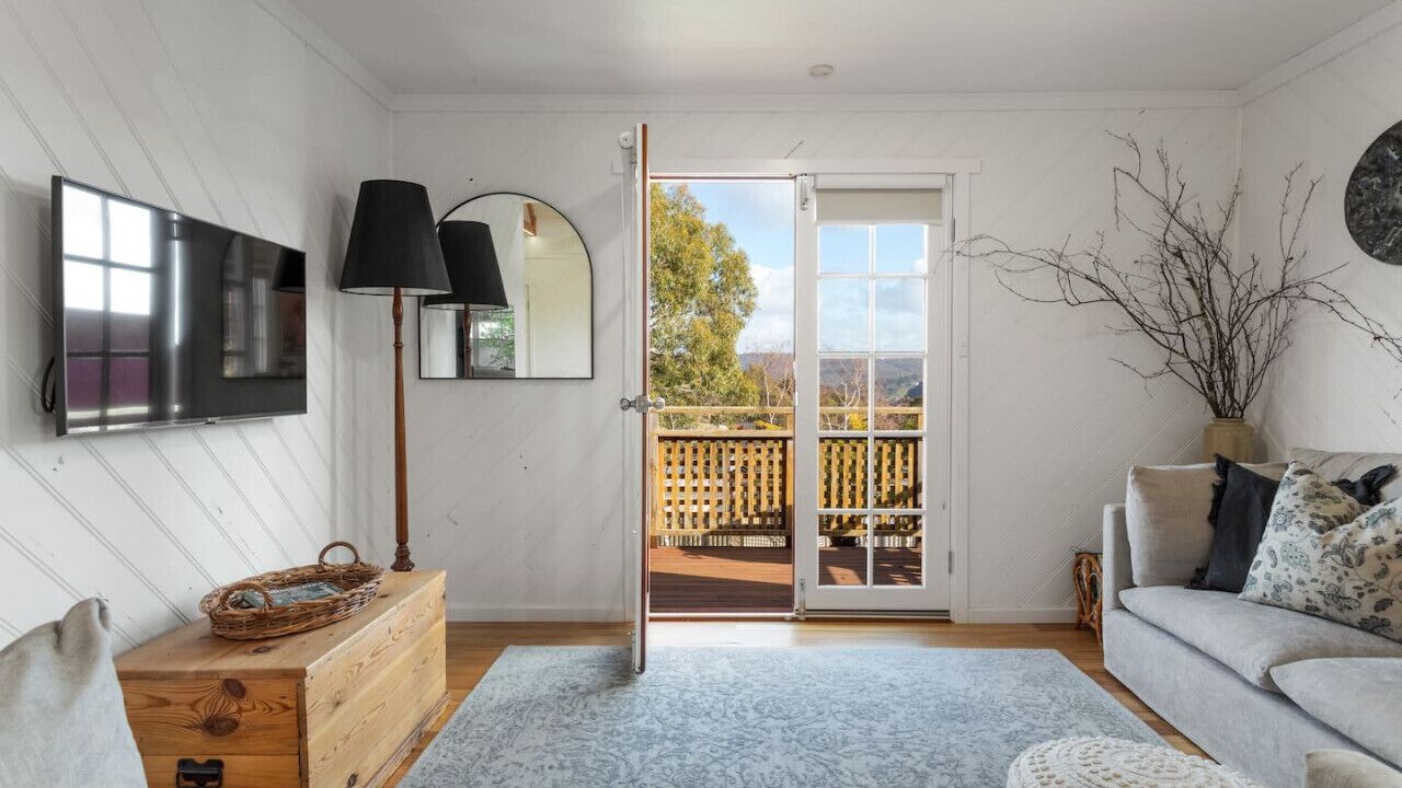 Photo of Livingroom in West Launceston
