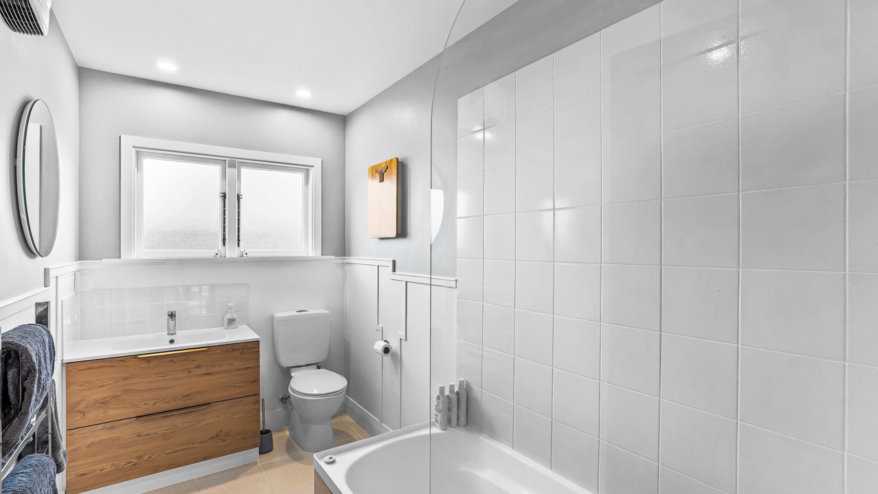 Photo of Bathroom in Somerfield