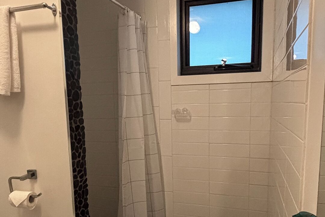 Photo of Bathroom in Scamander