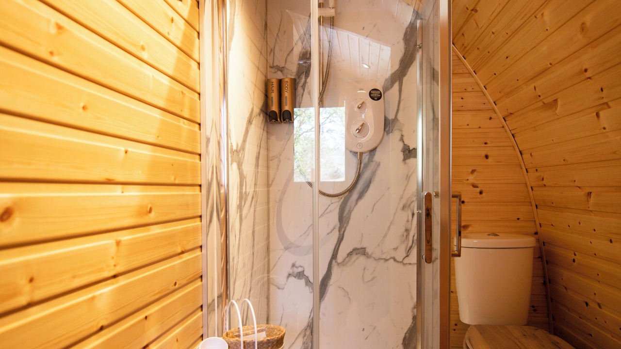 Photo of Bathroom in Roybridge