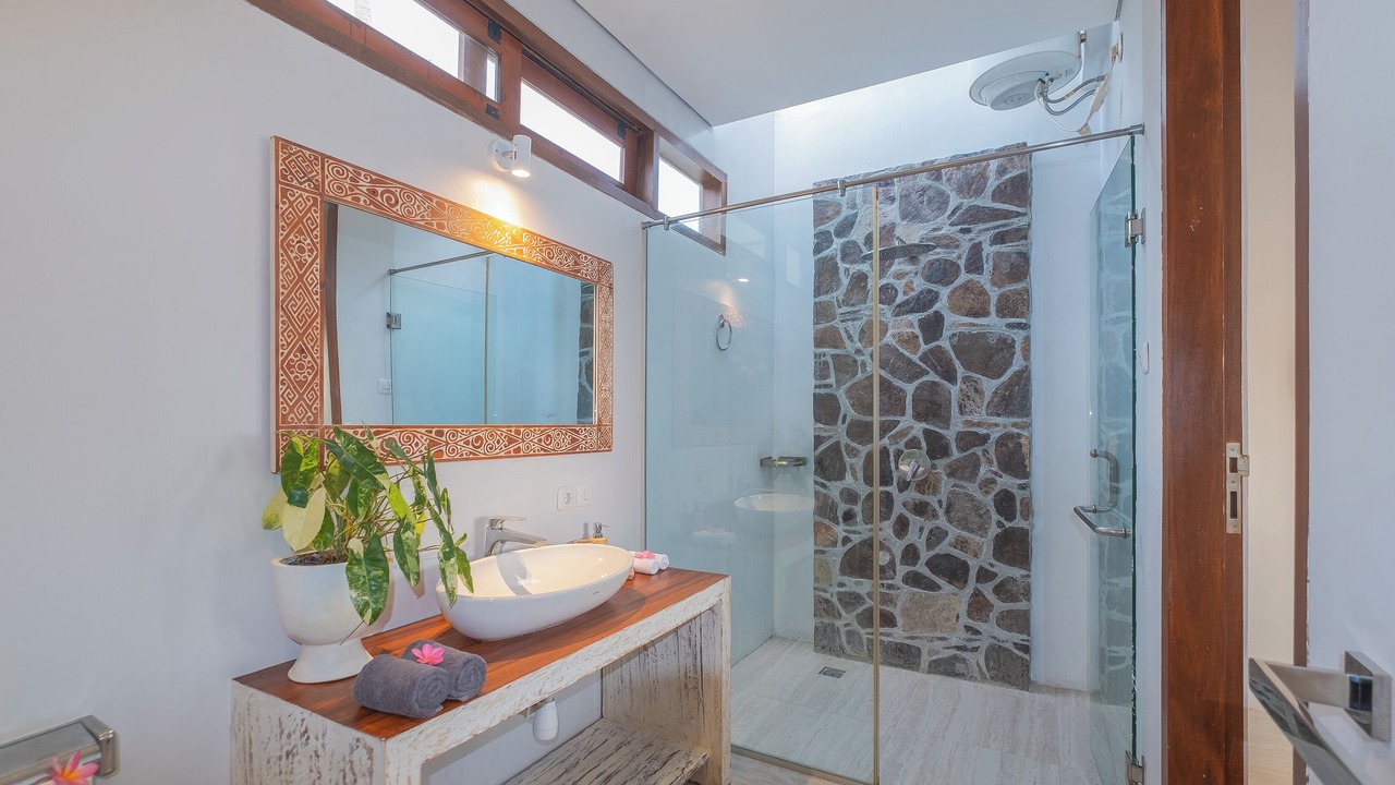 Photo of Bathroom in Senggigi