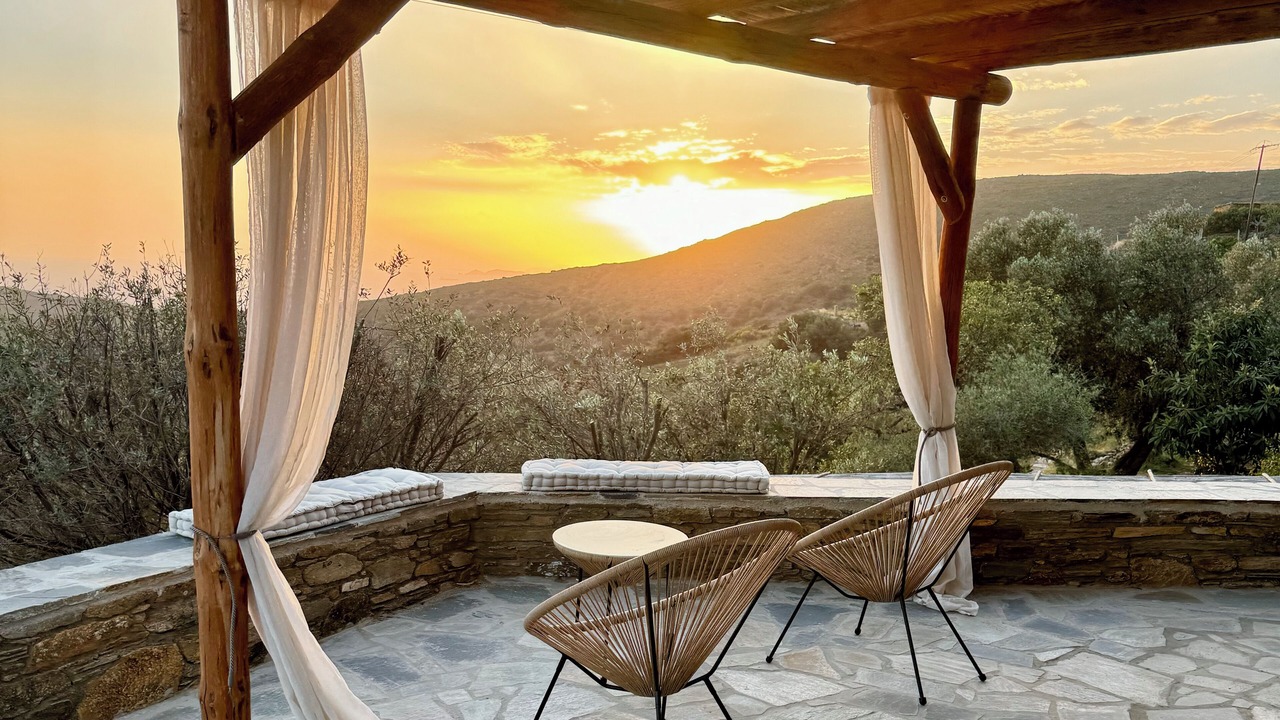 Photo of Patio Balcony in Andros
