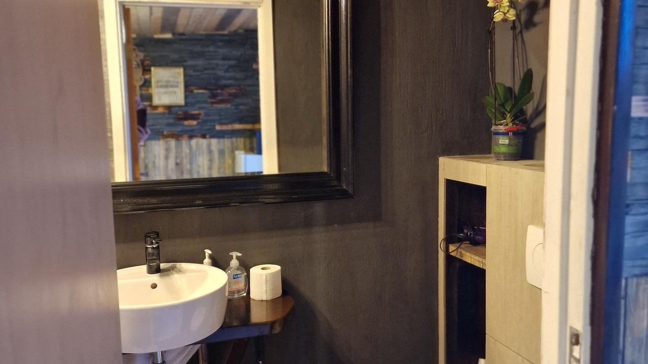 Photo of Bathroom in Gardur