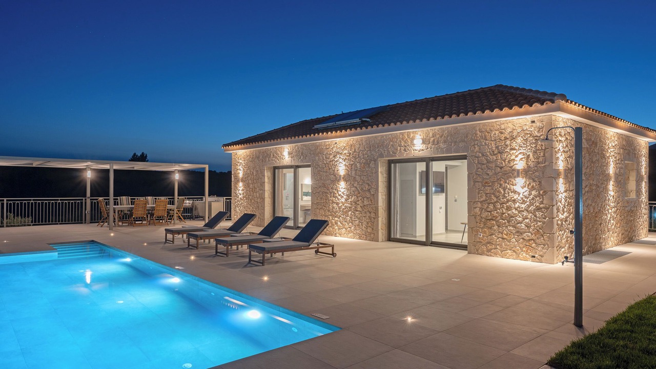 Photo of Outdoor in Karavados