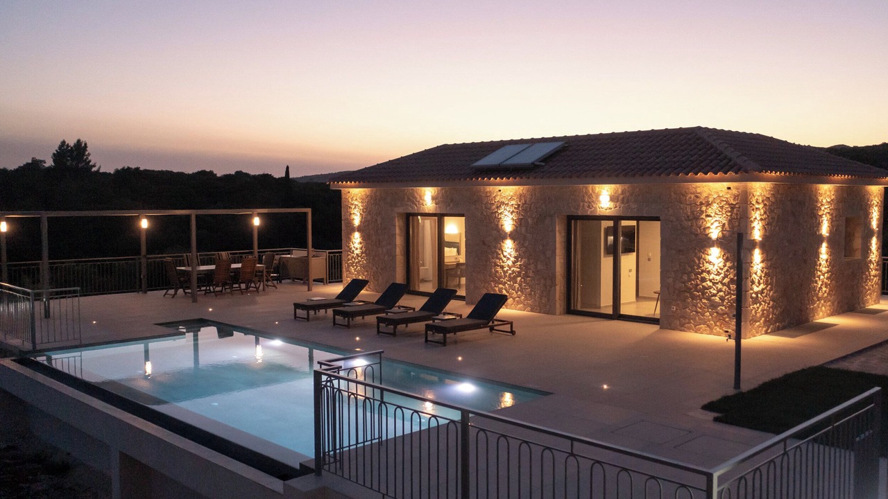 Photo of Outdoor in Karavados