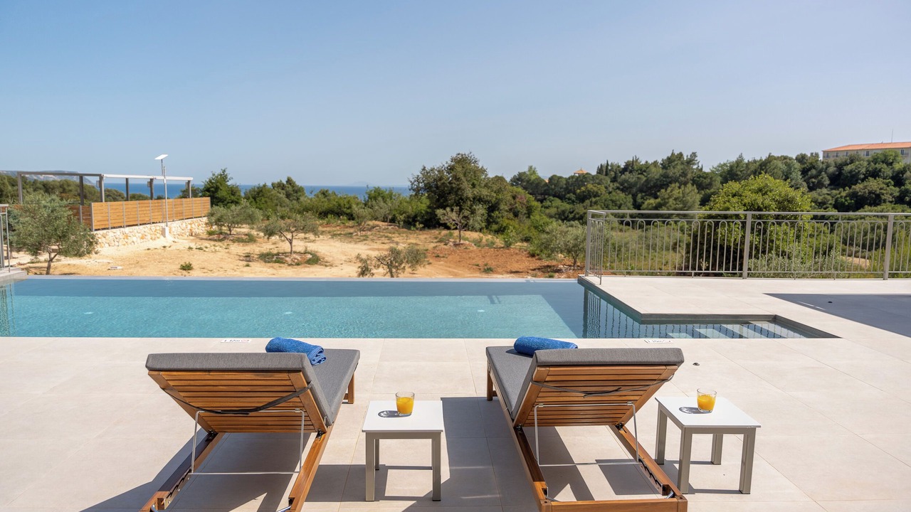 Photo of Outdoor in Karavados
