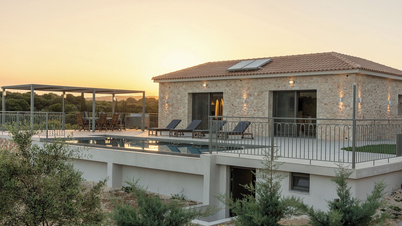 Photo of Outdoor in Karavados