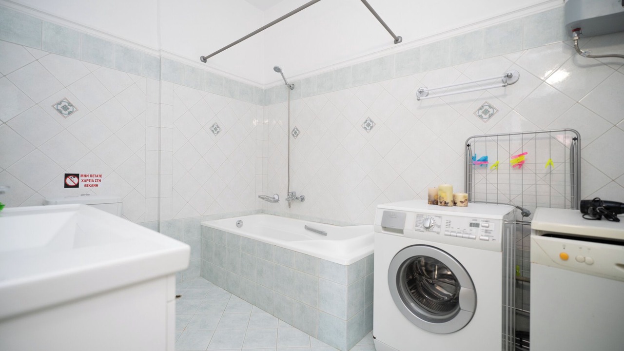 Photo of Bathroom in Kalambaka