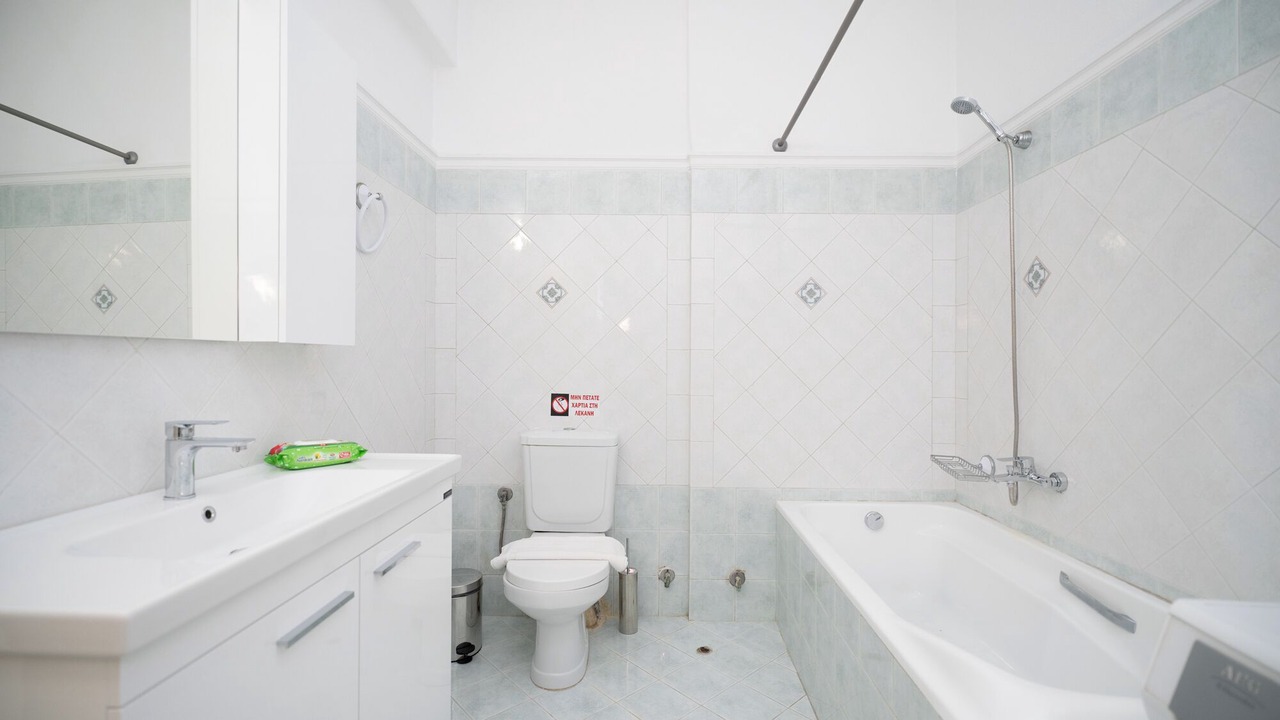 Photo of Bathroom in Kalambaka