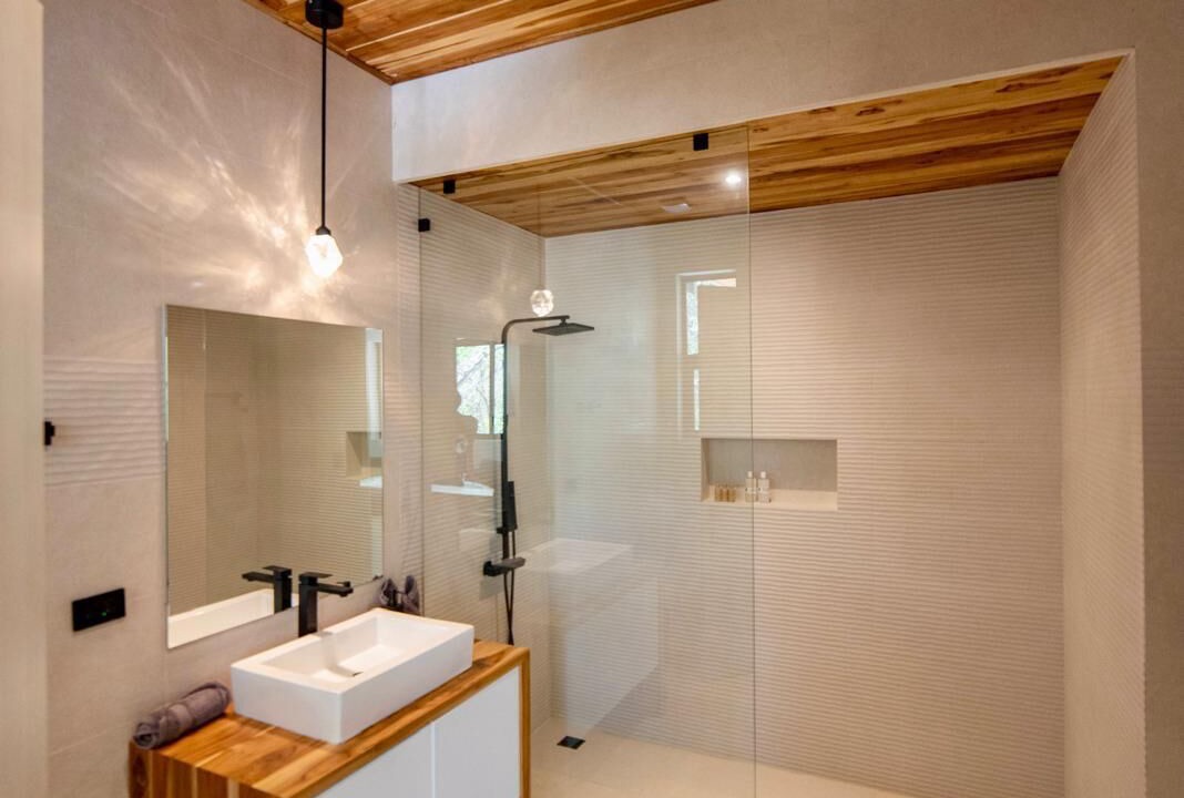 Photo of Bathroom in Tamarindo
