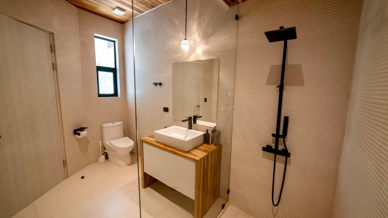 Photo of Bathroom in Tamarindo