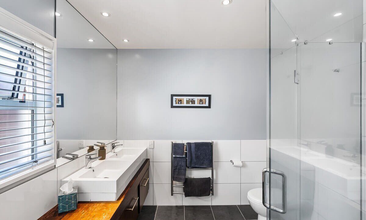 Photo of Bathroom in Merivale