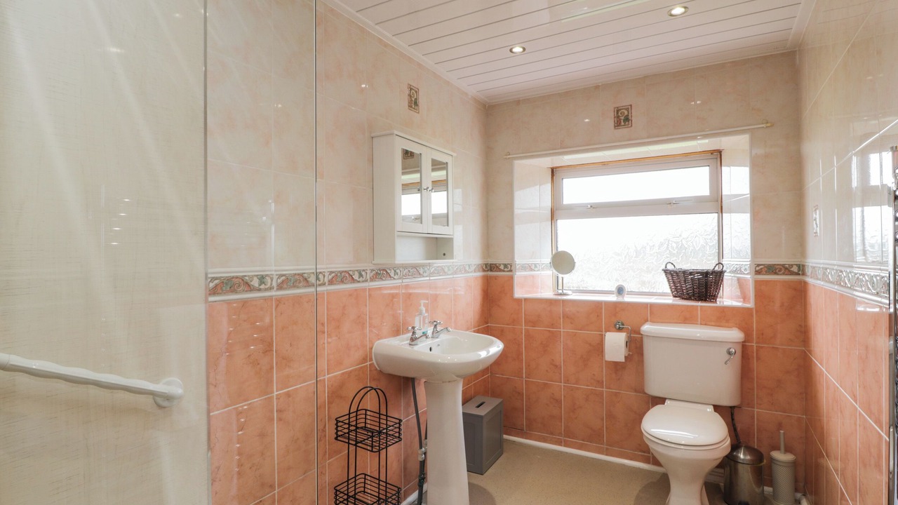 Photo of Bathroom in Mauchline