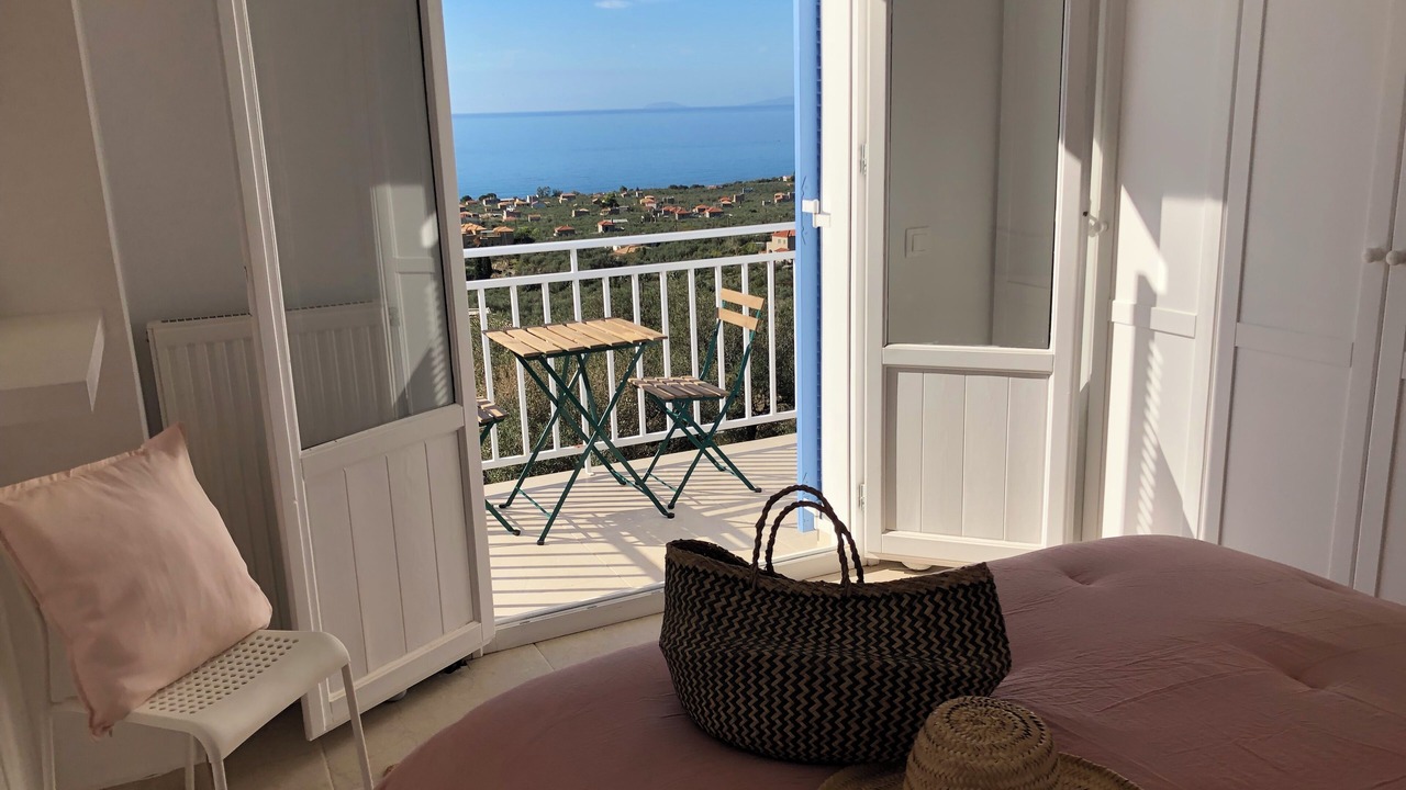 Photo of Bedroom in Lefktron