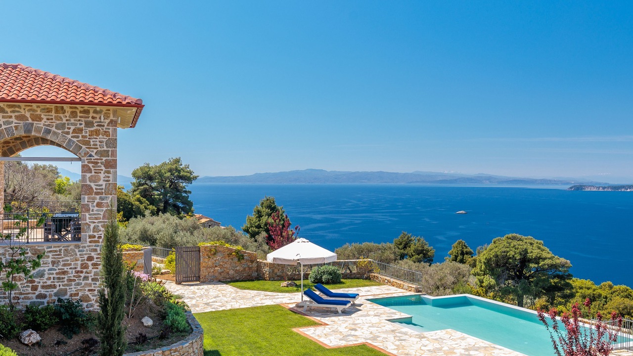 Photo of Outdoor in Glossa